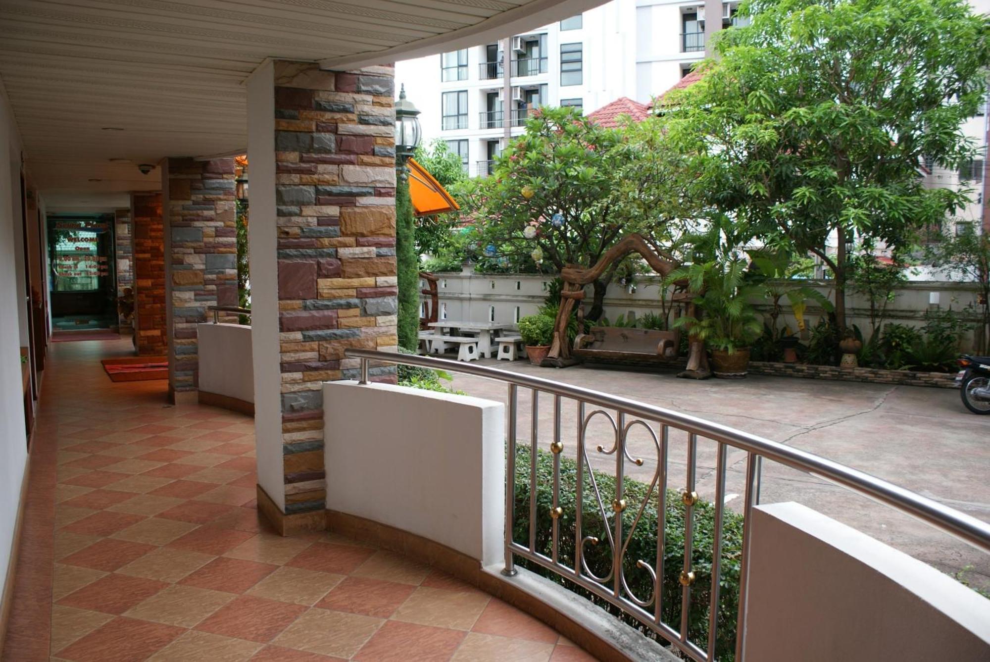 Selina Place Hotel Pattaya Eksteriør billede